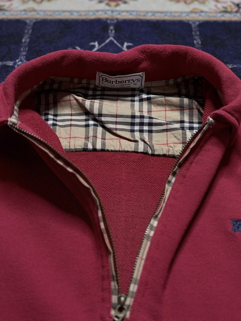 Burberry Quarter Zipper Jacket (Category: Luxury Apparel) located in Valenzuela. Submitted by telagram (Listing ID 1469209435, Image 3). Description: .