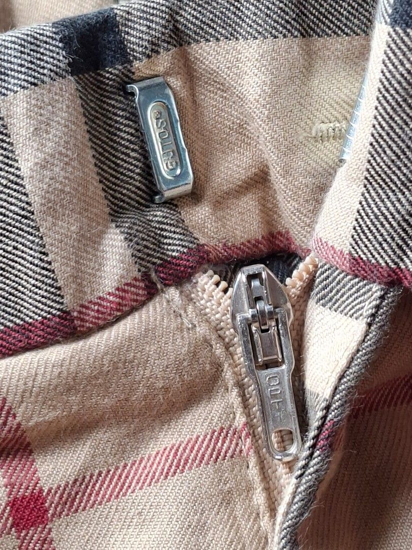 Burberry truser plaid (Category: Activewear) located in Panabo. Submitted by creticalfinds (Listing ID 1469332289, Image 2). Description: Burberry truser plaid.