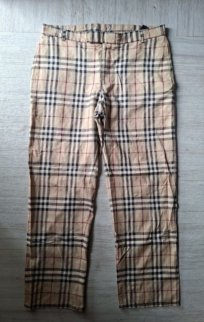 Burberry truser plaid (Category: Activewear) located in Panabo. Submitted by creticalfinds (Listing ID 1469332289, Image 1). Description: Burberry truser plaid.