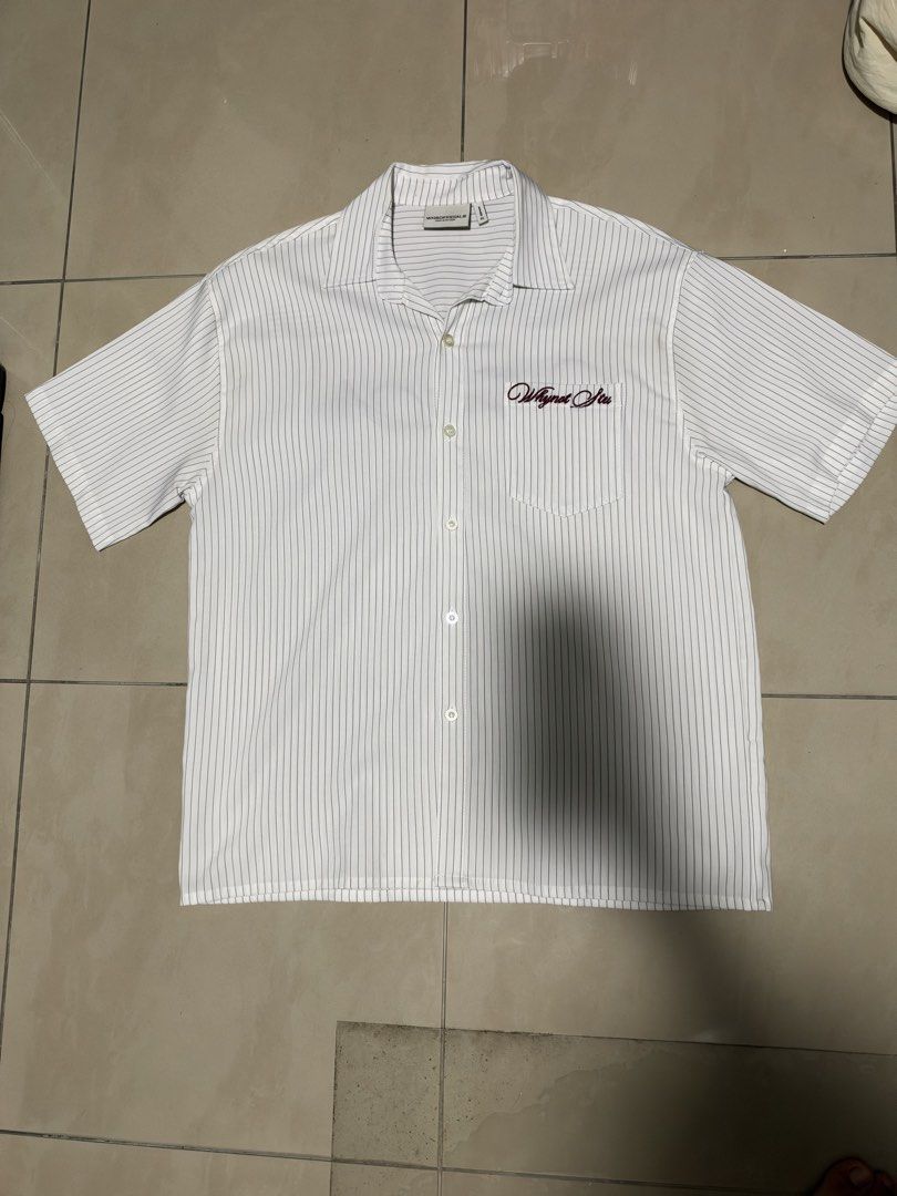 button ups (Category: Shirts) located in Singapore. Submitted by skrubbing (Listing ID 1469270449, Image 1). Description: clearing button up short sleveed shirts 1st shirt: $18 2nd shirt: $10 3rd shirt:$10 get all 3 shirts for $35.