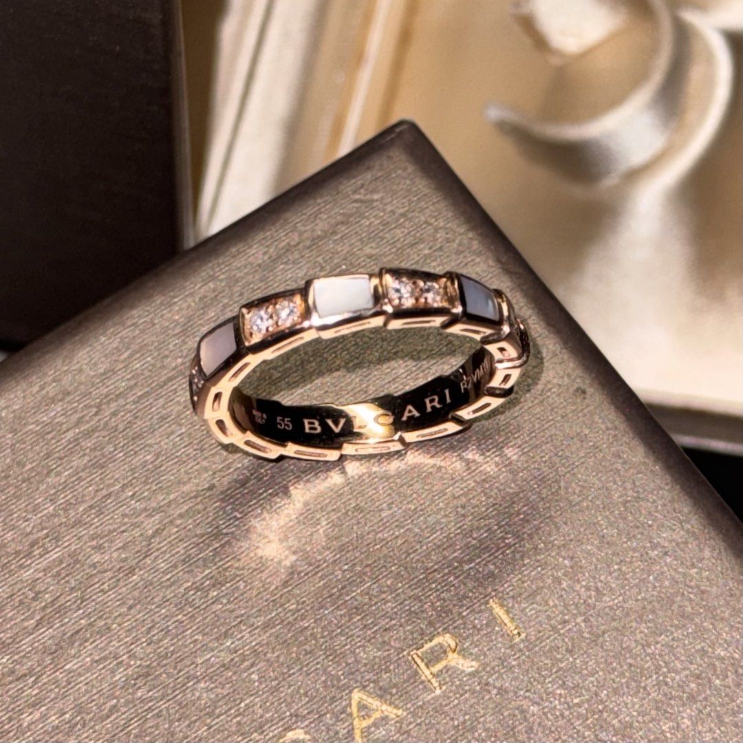 BVLGARI Serpenti Ring (Category: Luxury Accessories) located in Manila. Submitted by chags_9292 (Listing ID 1469321832, Image 2). Description: BVLGARI SERPENTI VIPER RING | 18K ROSE GOLD, MOTHER-OF-PEARL & DIAMONDS A timeless statement of elegance and sophistication. ✨ Authentic BVLGARI Serpenti Viper Ring in 18K rose gold, featuring white mother-of-pearl elements and pavé-set diamonds. An iconic design that embodies BVLGARI’s signature luxury an