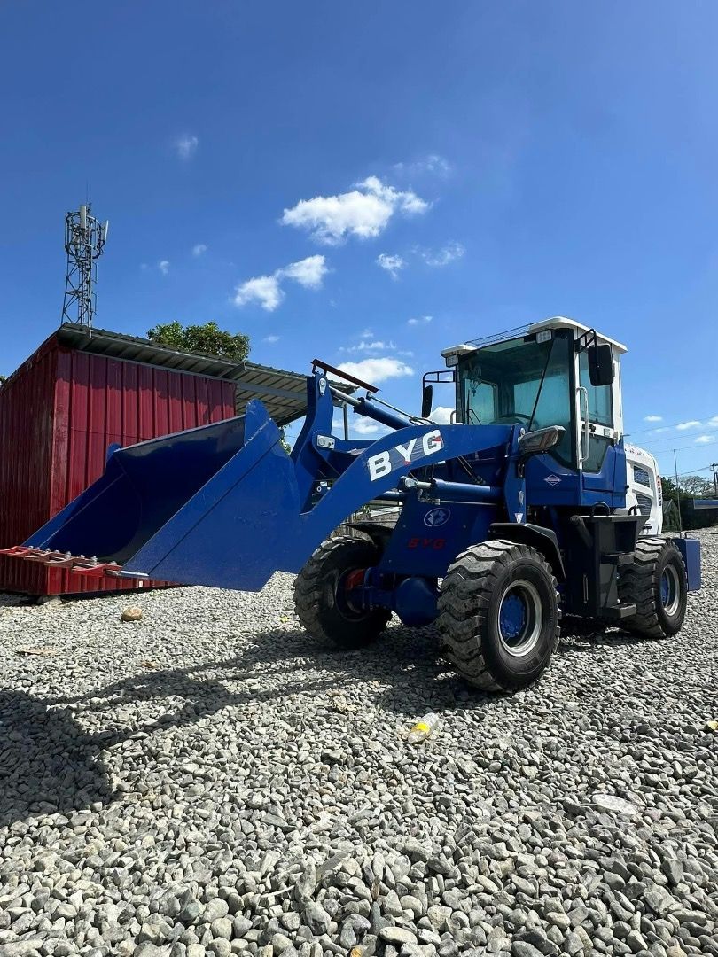 BYG WHEEL LOADER (Category: Construction & Building Materials) located in Caloocan City. Submitted by princess1210_ (Listing ID 1469223169, Image 1). Description: ✔1 CUBIC WHEEL LOADER ✔AUTOMATIC TRANSMISSION ✔4X4 CYLINDER ✔ Bigger cabin for longer working hours ⚙️ Japan HST system for smooth & efficient operation 💪 Stronger load capacity and stability 📺 Only loader in PH with car-grade LED display ✔1 YEAR WARRANTY Built for serious operators w