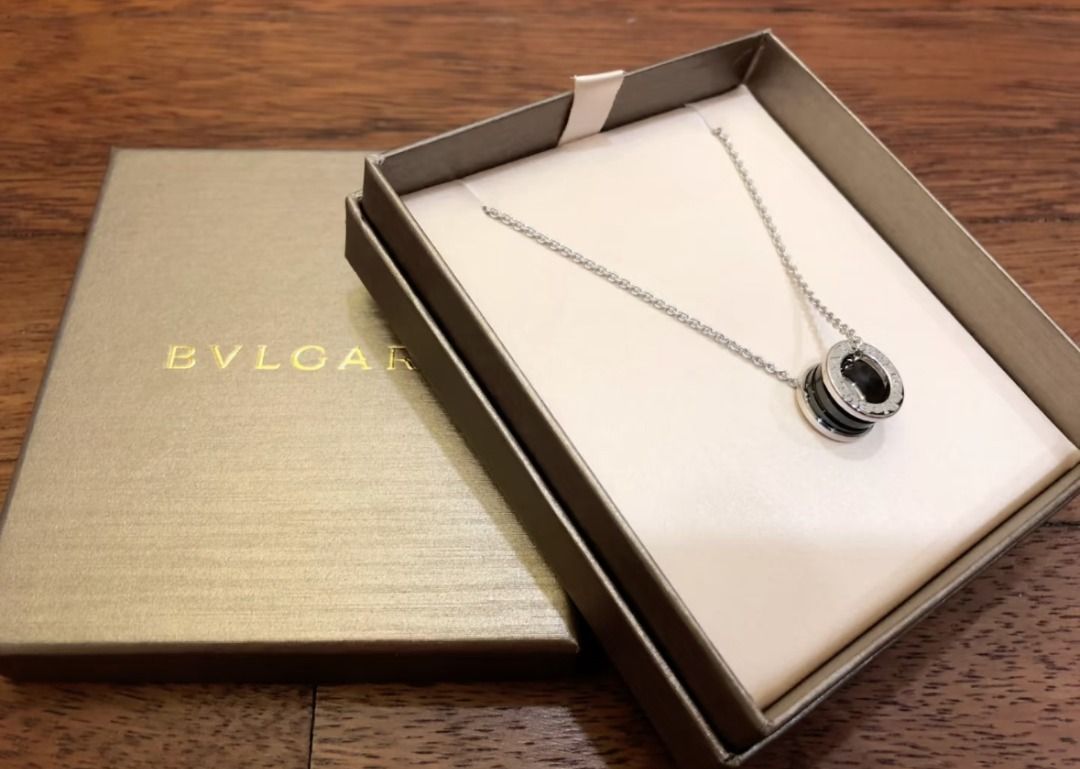 bzero blvg necklace (Category: Necklaces) located in Quezon City. Submitted by luxury_district.korea (Listing ID 1469184510, Image 1). Description: .