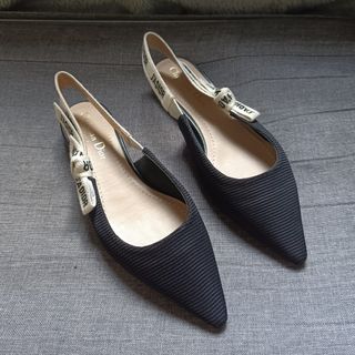 (Category: ) located in . Submitted by meloluxcollections (Listing ID 1469212271, Image 1). Description: .