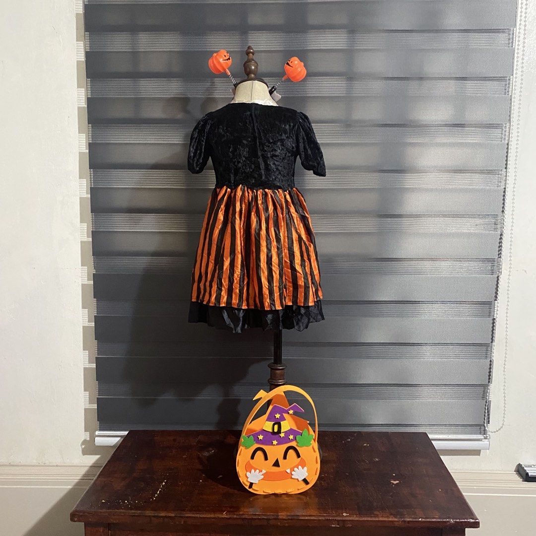 Calabasita Costume (Category: Babies & Kids Fashion) located in Caloocan City. Submitted by discusonlineshop (Listing ID 1469193624, Image 3). Description: 3 to 4 Y set headband and Bag .