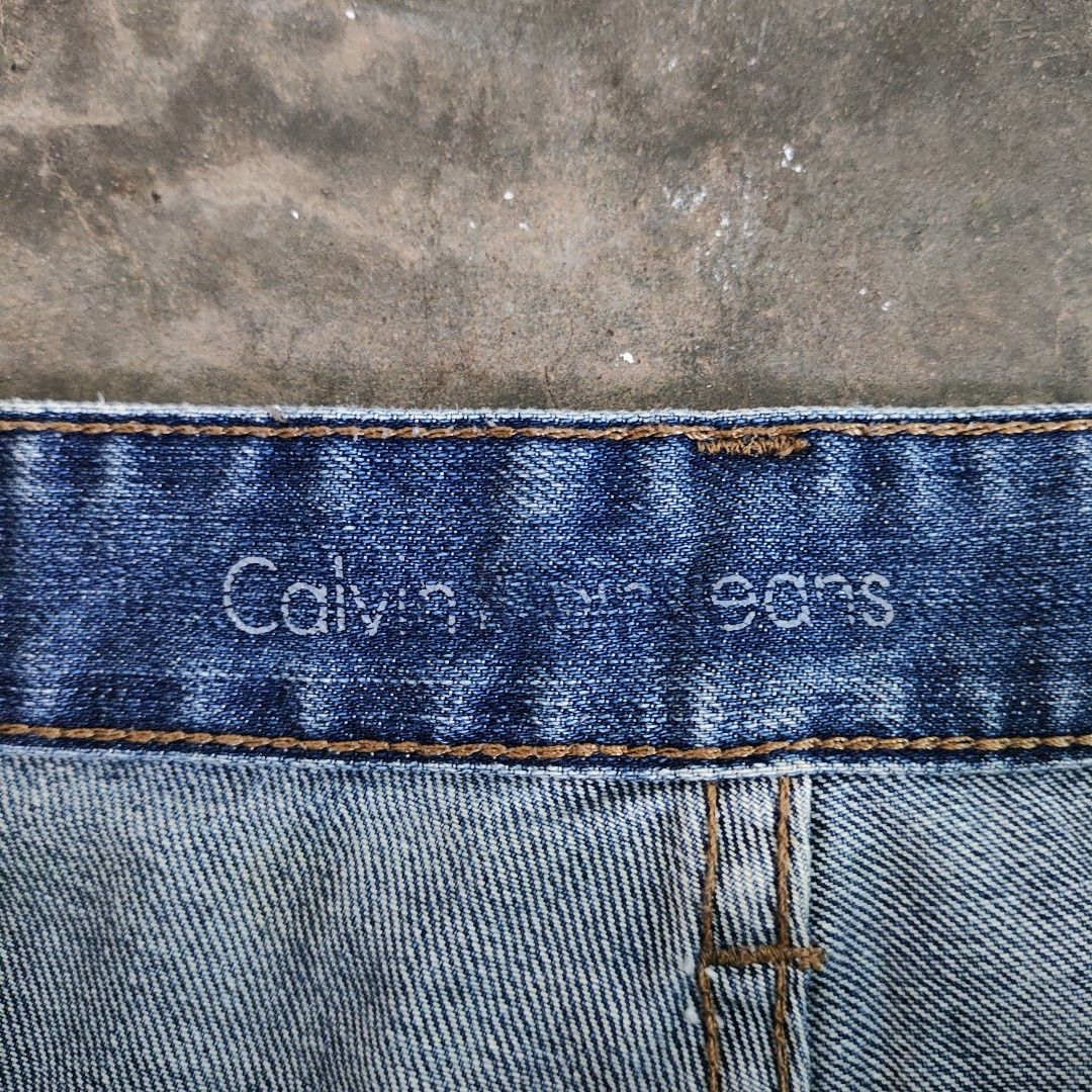Calvin Klein Jeans Denim Shorts (Category: Shorts) located in Rosales. Submitted by kudoscache (Listing ID 1469168960, Image 3). Description: - Brand: Calvin Klein - Waist: 33-35 | Length: 23.5 - Color: Light Blue - slightly nego payment: maribank / gotyme courier: J&T.