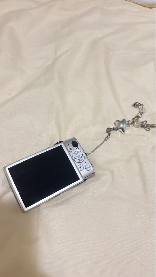 Canon Ixus 255 hs (Category: Cameras) located in Apalit. Submitted by ella84109 (Listing ID 1469252885, Image 2). Description: NO FUNCTIONAL ISSUES NOT FOR RUSH SALE Vignette corner Inclusion: Battery Charger Message me for sample pics Payment: gcash, cash (meet up/ personal delivery) Delivery: Lalamove,) & t, personal delivery, meet Up (SM Pampanga) Strictly no return/exchange/refund since all cameras have been tested carefully. Buy at your own 