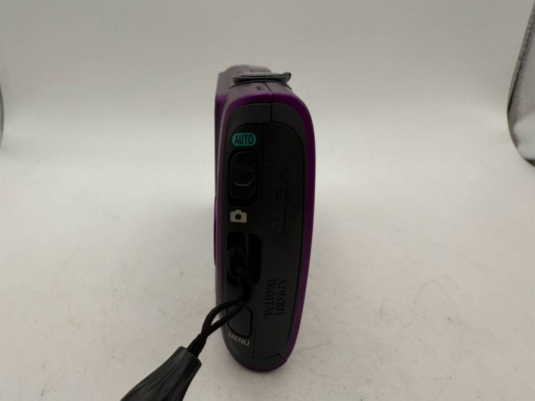 Canon IXY 600F Compact Digital Camera (Category: Cameras) located in Caloocan City. Submitted by letao_shopping_ph (Listing ID 1469220782, Image 2). Description: ■Product Name■ Canon IXY 600F Canon IXY Compact Digital Camera ■Product Condition■ This is a pre-owned item that has been in long-term storage. As we are not a specialized shop, we have not performed any technical inspections or detailed functional testing. The item may show signs of agi