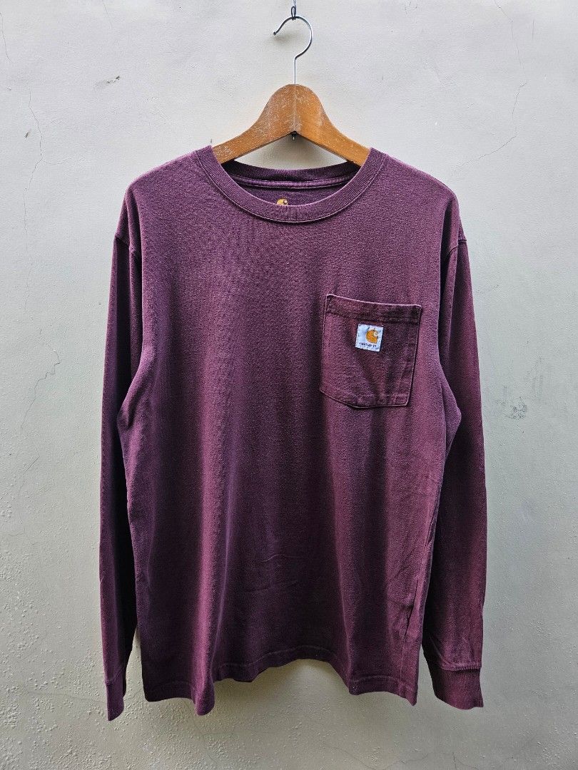 CARHARTT K126 Maroon Pocket Tee-Size Small (Category: Tshirts & Polo Shirts ) located in San Pablo. Submitted by pablo_pablo25 (Listing ID 1469226975, Image 1). Description: 21x29 dime good condi 1 repaired pinhole hindi na pansinin.