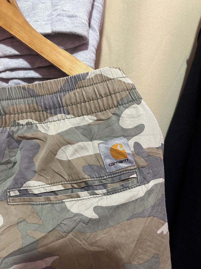 CARHARTT (off) (Category: Shorts) located in Ipil. Submitted by cris_1999_fire (Listing ID 1469197300, Image 2). Description: Carhartt (off) Waist:32-34 Length:18 Excellent.