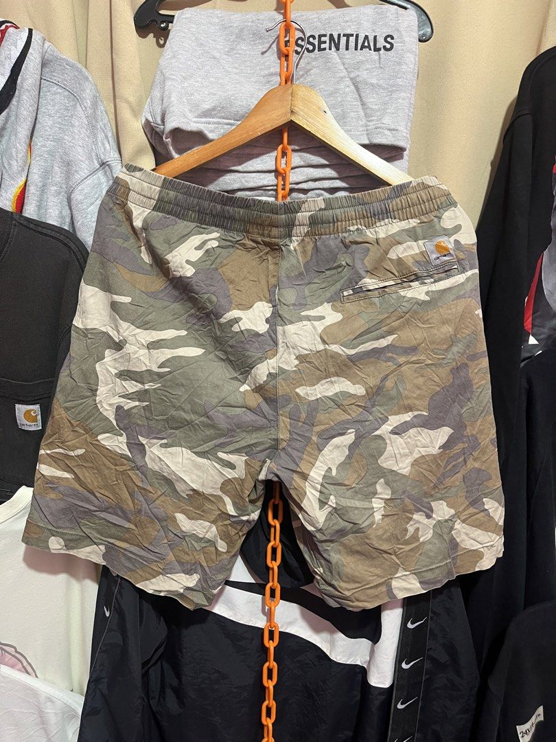 CARHARTT (off) (Category: Shorts) located in Ipil. Submitted by cris_1999_fire (Listing ID 1469197300, Image 1). Description: Carhartt (off) Waist:32-34 Length:18 Excellent.