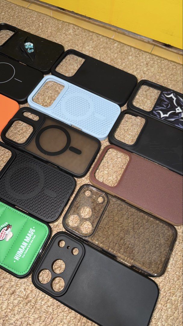 casing 17 pro (Category: Cases & Covers) located in Kota Bharu. Submitted by syahir.co (Listing ID 1469197844, Image 3). Description: kebanyakannya new. cod area kota bharu sahaja. harga sekeping RM10. ibarat beli yang baru sbb saya memang x pakai kalu paka pun smeta sebab minat paka hok transparent.
