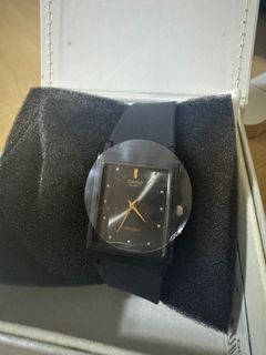 (Category: ) located in . Submitted by daryl.s.preloved_ (Listing ID 1469274852, Image 1). Description: .