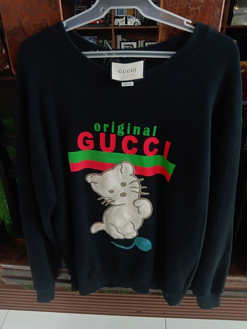 Cat Gucci (Category: Coats, Jackets and Outerwear) located in Subic. Submitted by AnythingBrandedby_May (Listing ID 1469188578, Image 2). Description: Fits Large 23X29.
