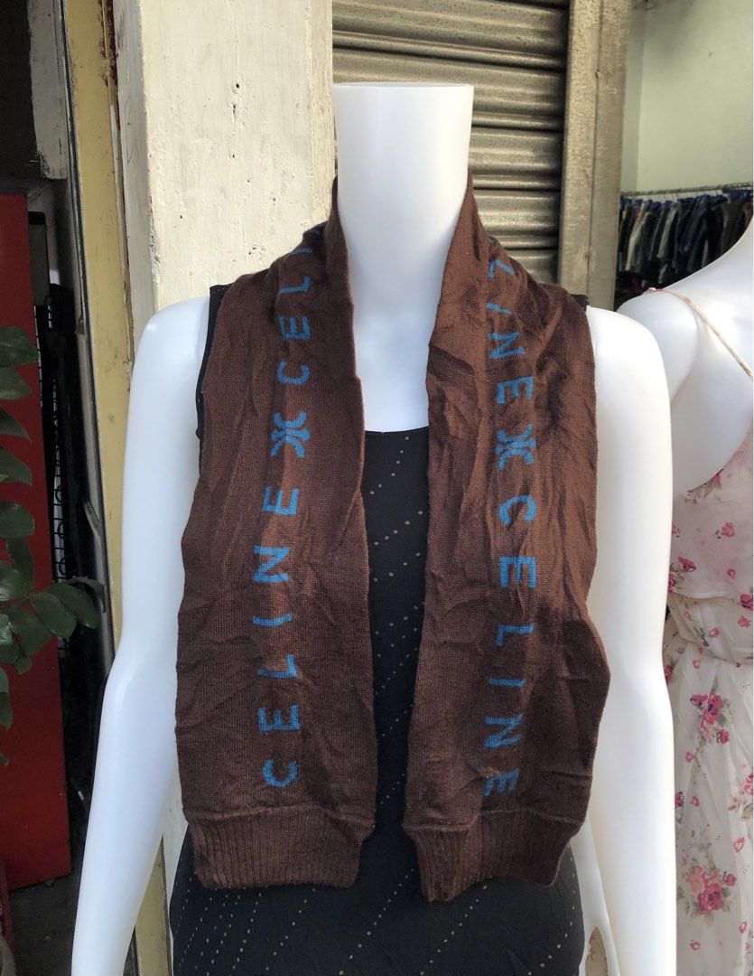 CELINE MUFFLER SCARF (Category: Activewear) located in San Pablo. Submitted by ashlucillo (Listing ID 1469270729, Image 2). Description: Authentic/Legit.