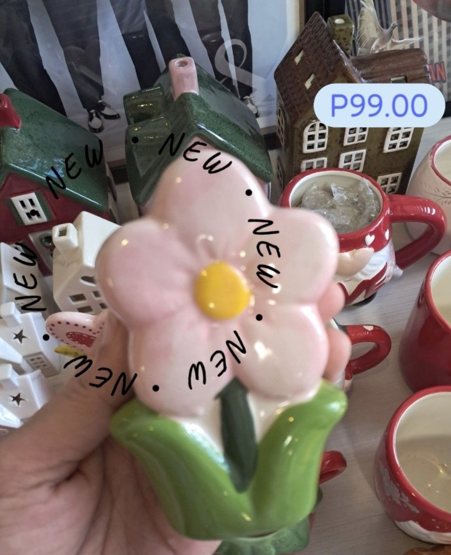 Ceramic Figurines (Category: Pots & Planters) located in Marikina City. Submitted by mdcterencio (Listing ID 1469273425, Image 1). Description: .