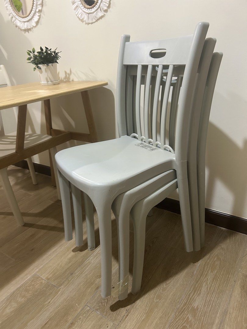 Chairs (hampas chair in shoppee) (Category: Chairs) located in Quezon City. Submitted by declutter.er04 (Listing ID 1469289093, Image 1). Description: suplier delivered gray instead of white. no time to return to sender.
