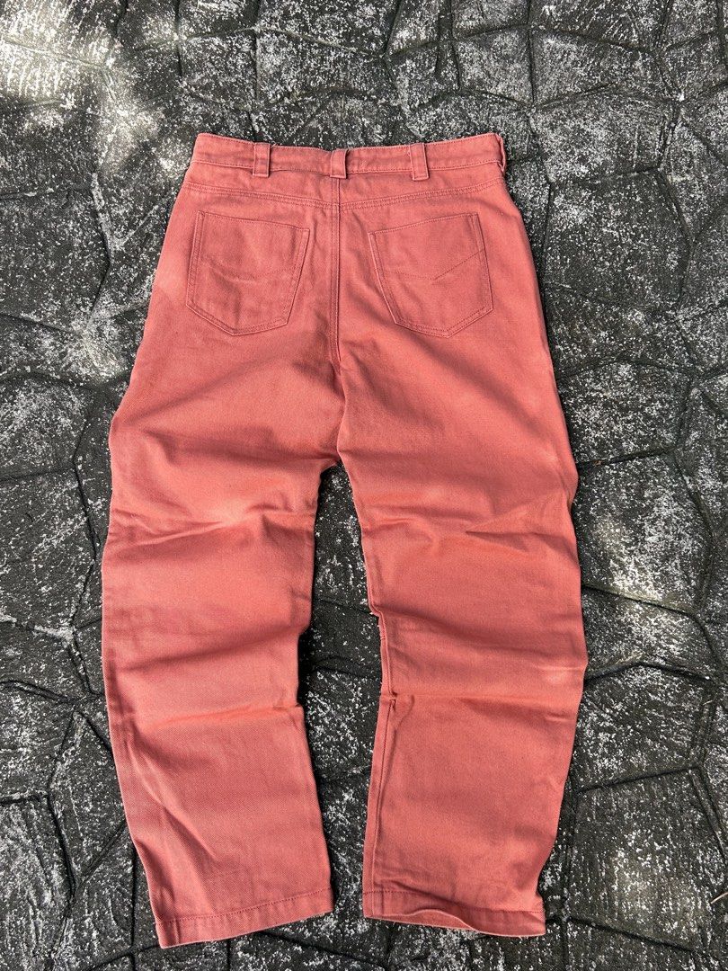 champion dknee (Category: Jeans) located in Angeles City. Submitted by thrift2riches.ph (Listing ID 1469287439, Image 3). Description: .