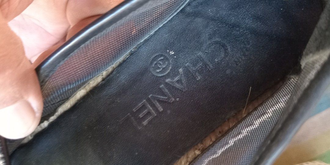 CHANEL ESPADRILLES/SLIP ON (Category: Luxury Apparel) located in Makati City. Submitted by egsdhadghas (Listing ID 1469294265, Image 2). Description: in excellent condition. size 37/38.