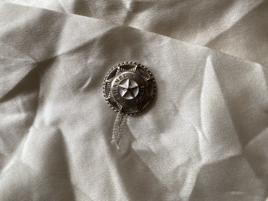 Chanel silk top (Category: Luxury Apparel) located in Tacurong. Submitted by _markus (Listing ID 1469168373, Image 3). Description: Cut neck tag Authentic Dimes W18.5 L19 Good condition .