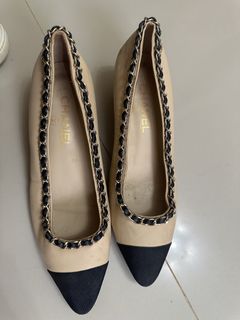 (Category: ) located in . Submitted by wear.next (Listing ID 1469197301, Image 1). Description: .