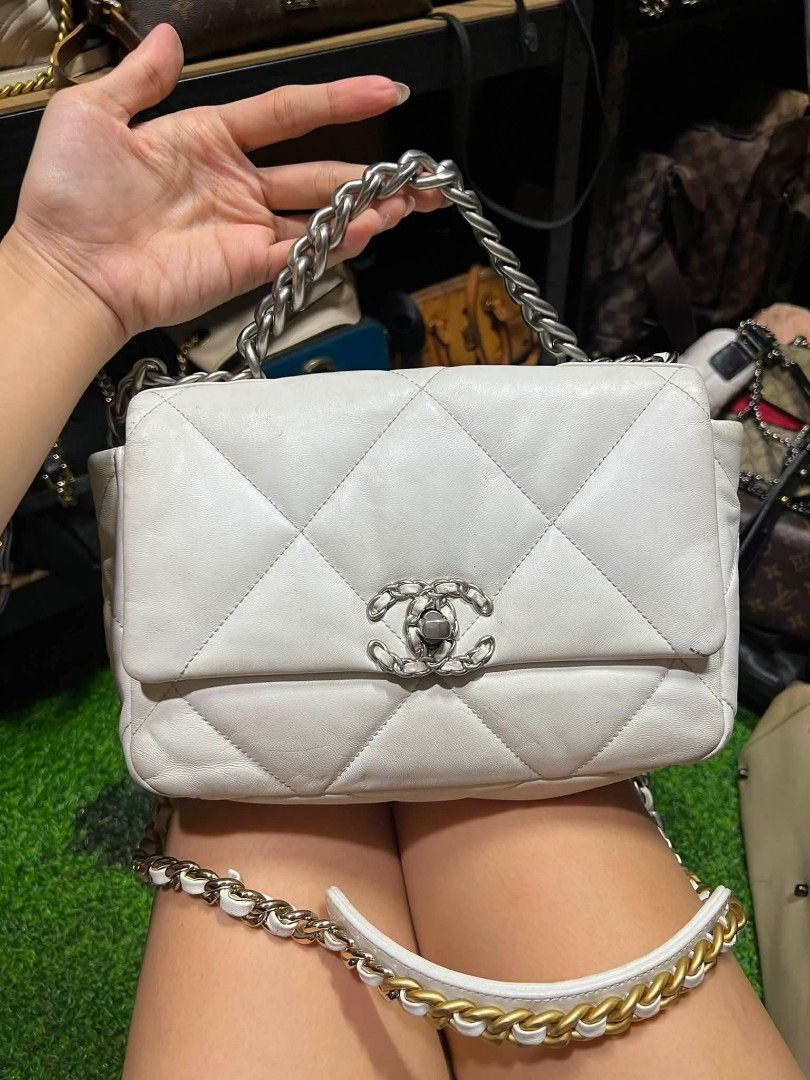 Chanel White Lambskin 19 Line Shoulder Bag (Category: Luxury Bags & Wallets) located in Sorsogon. Submitted by ukay_finds9.9 (Listing ID 1469271997, Image 1). Description: Open for counter offer.