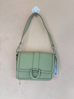 (Category: ) located in . Submitted by zionegotthrift (Listing ID 1469198847, Image 1). Description: .