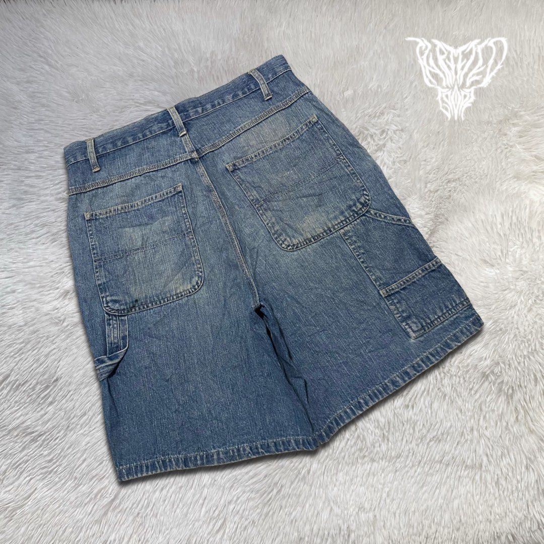 CHEROKEE CARPENTER DENIM JORTS (Category: Shorts) located in Manila. Submitted by thrifted_g00ds2k25 (Listing ID 1469293314, Image 1). Description: CHEROKEE CARPENTER DENIM JORTS SIZE 30 30x20x11.5 EXCELLENT CONDITION 8.5/10 COLOR RATE W/MINOR FLAWS DM FOR MORE DETAILS AND INFO 📥📥.