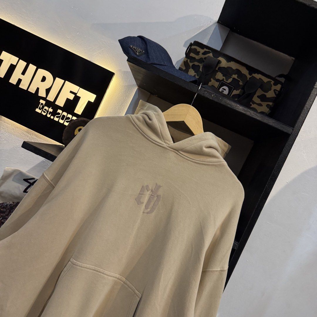 Chinism Beige Hoodie with Monkey Patch (Category: Coats, Jackets and Outerwear) located in Manila. Submitted by carbungcoalex (Listing ID 1469339751, Image 2). Description: CHINISM HOODIE 25 by 27.5 Good Condition Need wash 1K CLAIM.