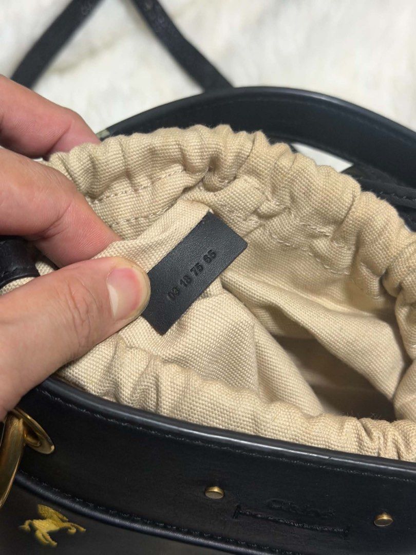 CHLOE BUCKET BAG (Category: Belt bags, Clutches and Pouches) located in Paranaque City. Submitted by glendalecollection (Listing ID 1469270015, Image 3). Description: Bucket bag Pure leather.