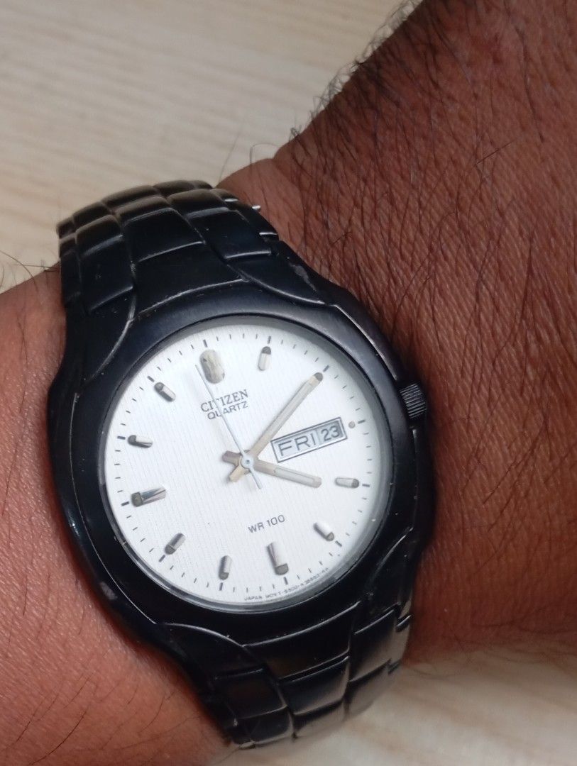 Citizen Quartz (Category: Men's Watches) located in Las Pinas. Submitted by quick_deals_great_finds2 (Listing ID 1469200789, Image 2). Description: Original good working condition Quartz with battery 38mm fits wrist 6.8 inches.
