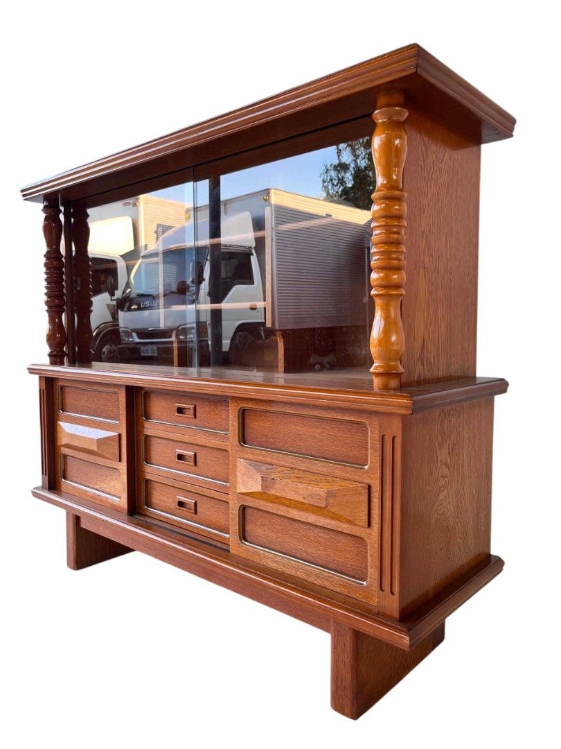 CLASSIC WOODEN LATERAL DISPLAY CABINET (Category: Shelves, Cabinets & Racks) located in Mexico. Submitted by mgracejapansurplus (Listing ID 1469223136, Image 2). Description: NEW ARRIVAL 🔥 JAPAN SURLPUS CLASSIC WOODEN LATERAL DISPLAY CABINET ✨ - Glass display top + 6 drawers. Classic design, solid wood. Dimensions: L47"×W16"×H42". ✅No dp No reservation ✅Payment first Priority ✅LALAMOVE sameday delivery. 📌Shoulder ni buyer ang sf pick up will do