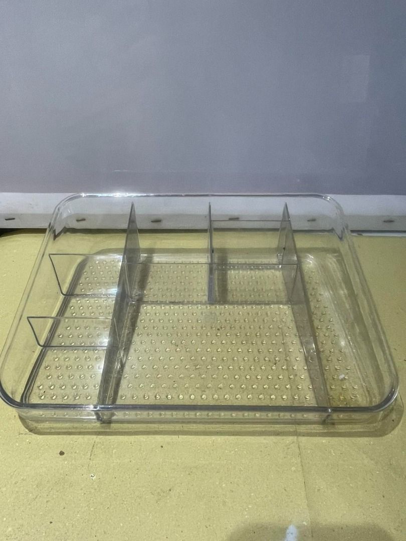 Clear Acrylic Organizer (Category: Accessory Holder, Box & Organizers) located in Quezon City. Submitted by foxsquaredeals (Listing ID 1469249108, Image 1). Description: Size: 10" x 8" 1pc available MOP: Gcash/Bank Transfer .