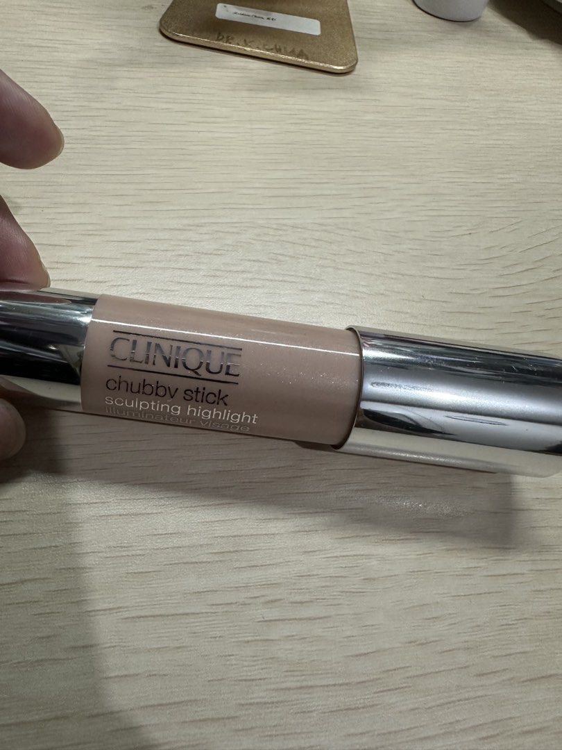 Clinique Chubby Stick Sculpting Highlight (Category: Makeup) located in Manila. Submitted by shopkriscloset (Listing ID 1469246975, Image 1). Description: Original Price: 2050 Used once only. Not a fan of makeup. Decluttering my preloved makeups ‼️PLEASE READ BEFORE PLACING AN OFFER -Please be patient and respectful. 🤗 If I don’t get to reply immediately, I might be working. - Please REFRAIN from making an offer if you do not intend to complete 