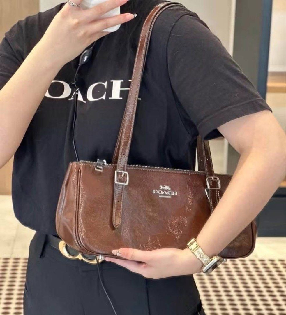Coach Asher (Category: Shoulder Bags) located in Binan City. Submitted by pinkykeenshop (Listing ID 1469366821, Image 3). Description: .