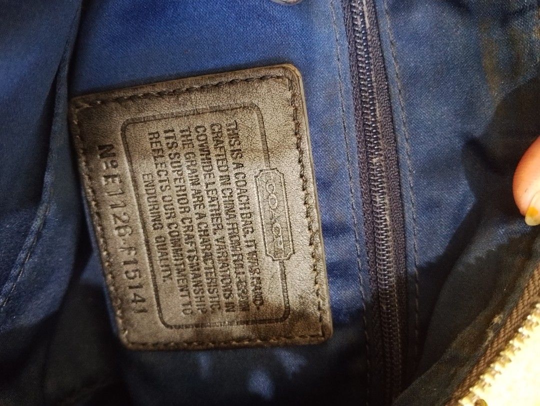 Coach kili bag (Category: Shoulder Bags) located in Roxas City. Submitted by leeeryue (Listing ID 1469237355, Image 3). Description: repainted see other photo for details.