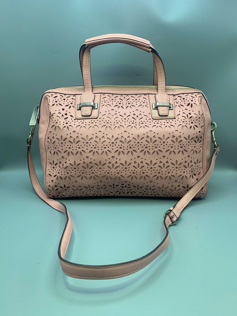 COACH TWOWAY EYELET PINK BAG (Category: Shoulder Bags) located in Bulacan. Submitted by ridersthrift_ph (Listing ID 1469173846, Image 1). Description: Authentic Coach Eyelet Pink Two Way Bag No Flaws Smooth Condition gagamitin mo nalang Check flicks for details Gcash or Bank Payment Bulacan 📍.