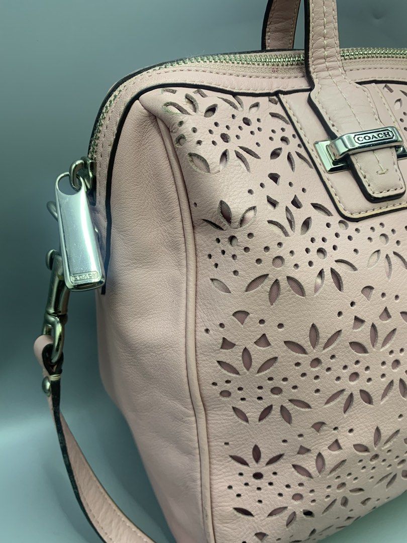 COACH TWOWAY EYELET PINK BAG (Category: Shoulder Bags) located in Bulacan. Submitted by ridersthrift_ph (Listing ID 1469173846, Image 3). Description: Authentic Coach Eyelet Pink Two Way Bag No Flaws Smooth Condition gagamitin mo nalang Check flicks for details Gcash or Bank Payment Bulacan 📍.