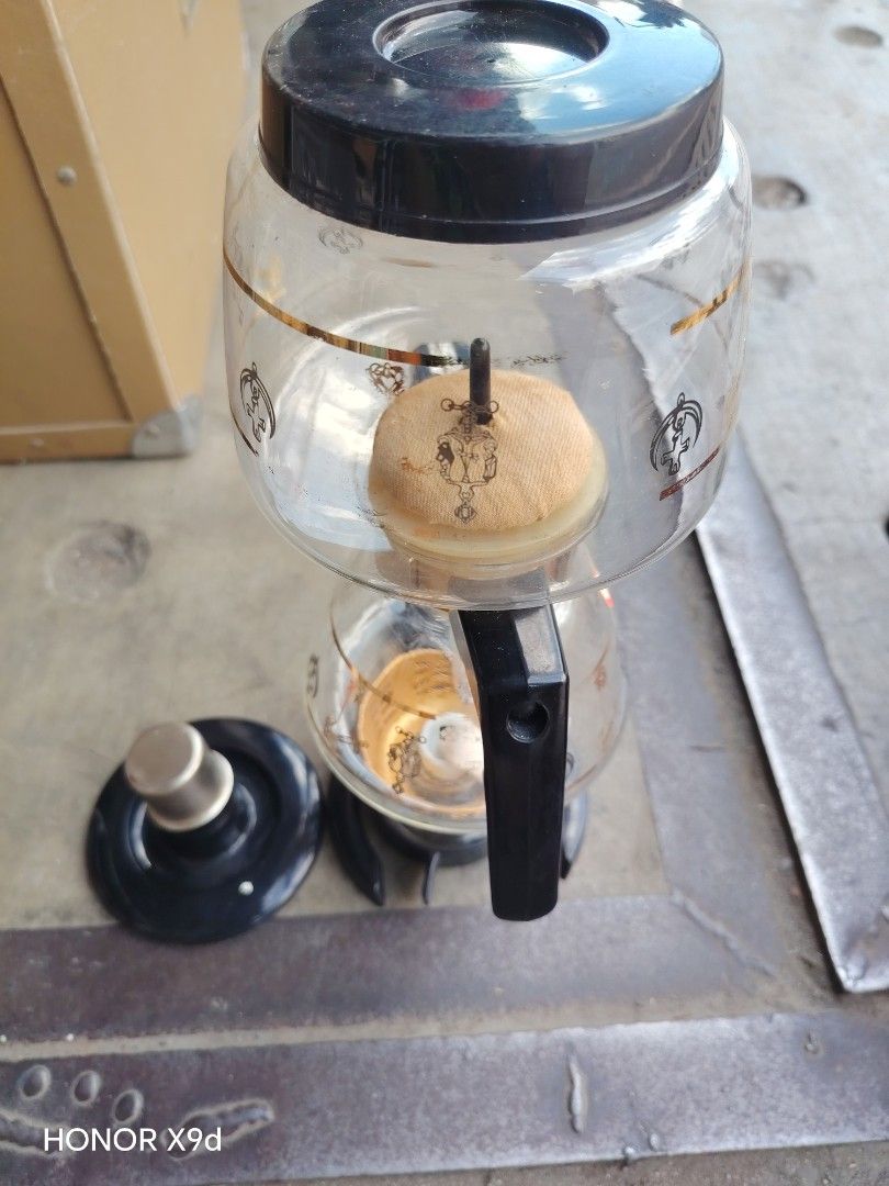Coffee maker (Category: Everything Else Others) located in Manila. Submitted by mightypenguin_44c1b5 (Listing ID 1469206089, Image 1). Description: .
