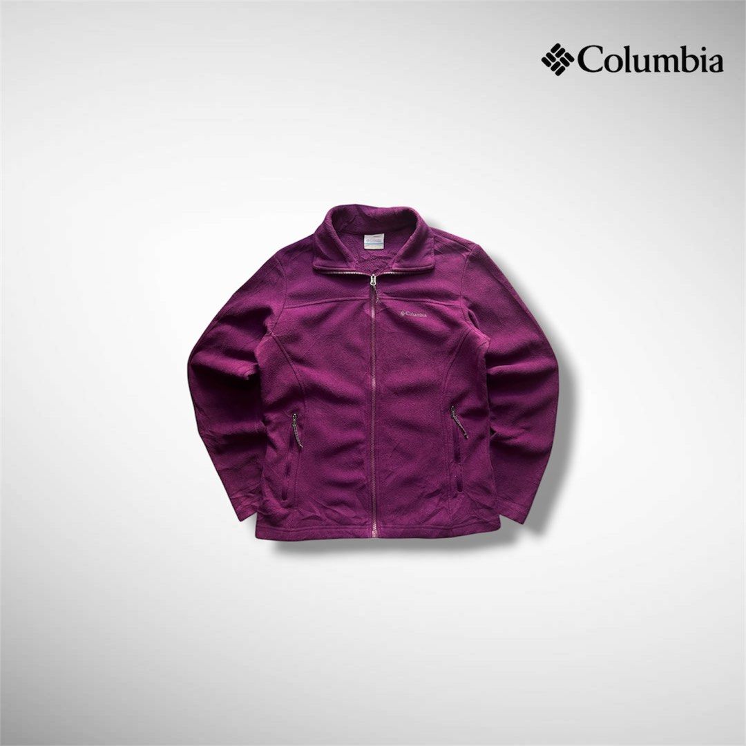 COLUMBIA FLEECE JACKET (Category: Coats, Jackets and Outerwear) located in Manila. Submitted by thriftwhoop (Listing ID 1469260564, Image 1). Description: .