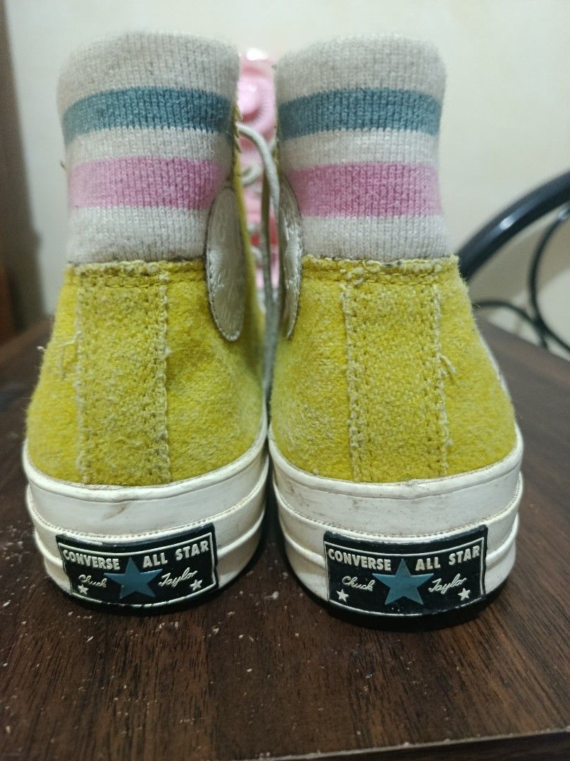 Converse Chuck Taylor All Star High Top Yellow (Category: Sneakers) located in Manila. Submitted by suguru.chan (Listing ID 1469176101, Image 2). Description: marumi, signs of usage, may mga gasgas sa gilid.