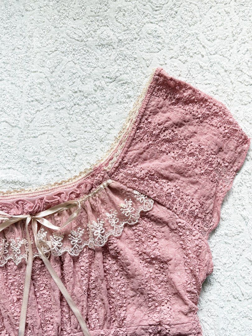coquette babydoll blouse (Category: Blouses) located in Butuan. Submitted by saloreia (Listing ID 1469290114, Image 3). Description: ── ⟡ ˙💌 ̟ rosewater lace top ‧₊˚ ⋅ dusty pink lace, delicate trims & a little ribbon detail ‧₊˚ ⋅ ┆ ⤿ brand : none ┆ ⤿ size : L–XL* (stretchable) 🪷 condition .ᐟ: 10/10 pm for ww .
