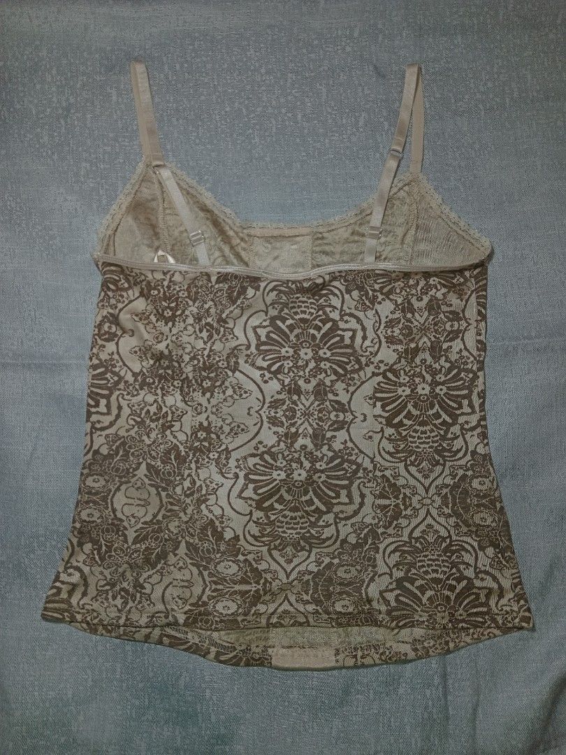 Corset Style Tank Top (Category: Sleeveless) located in Davao. Submitted by aki_tsum (Listing ID 1469268573, Image 2). Description: *straps are thin Davao Based Delivery only (buyer will shoulder delivery/shipping fee).