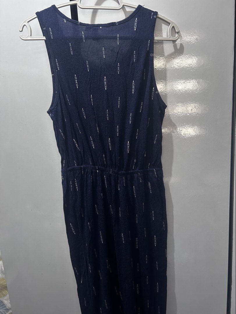 Cotton On Sleeveless Dress (Category: Dresses) located in Pasig City. Submitted by ladyleslieisletavelarde4902 (Listing ID 1469331163, Image 2). Description: Brand: Cotton On Size: XS Features: Scoop neckline, elasticized waistband, and long pants Purchase direct from store Shipping c/o buyer.
