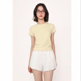 (Category: ) located in . Submitted by liyilywardrobe (Listing ID 1469317664, Image 1). Description: .