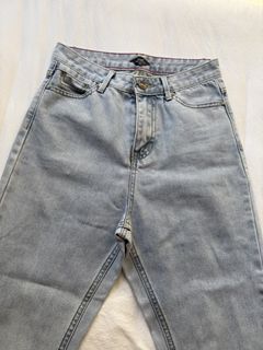 (Category: ) located in . Submitted by the.prelovedcloset (Listing ID 1469254802, Image 1). Description: .