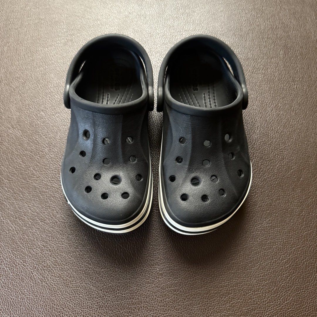 Crocs Bayaband Clog Size C11 (Category: Babies & Kids Fashion) located in Floridablanca. Submitted by kiamarielle (Listing ID 1469181224, Image 2). Description: Authentic Crocs Kids Bayaband Clog Black Size: C11 Selling for P700 + SF MOP: Gcash or Bank Transfer Delivery: J&T or LBC SF c/o buyer Location: Bacolor, Pampanga.