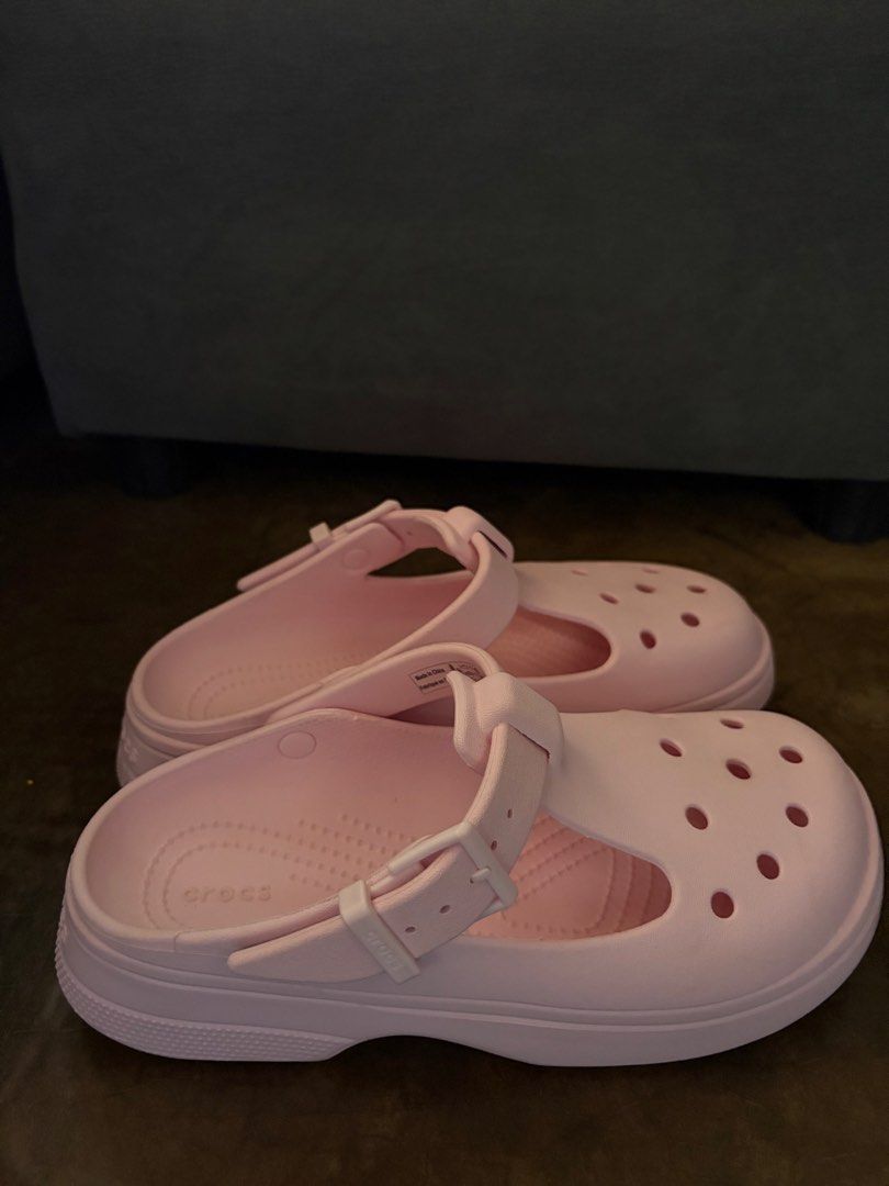 Crocs Mary Jane in Pink Size 7 (Category: Sandals) located in Dagupan City. Submitted by beltranmon75535 (Listing ID 1469175602, Image 2). Description: Crocs Mary Jane in Pink Authentic❗️ ₱1800 + Shipping fee (Fixed) Personal use Rarely used Good as new! Needs cleaning Location: Dagupan City Payment first | First to pay basis .