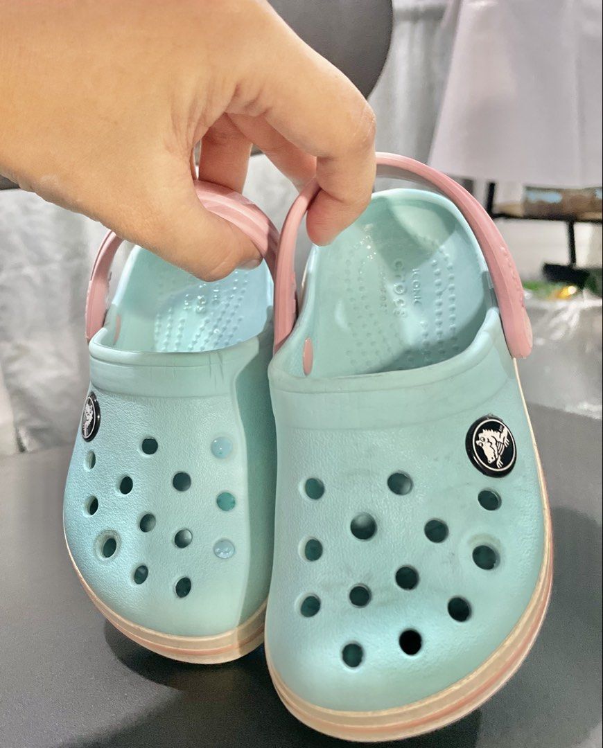Crocs Platform Clogs Light Blue and Pink (Category: Babies & Kids Fashion) located in Caloocan City. Submitted by lovemyclothes21 (Listing ID 1469274010, Image 1). Description: C3.