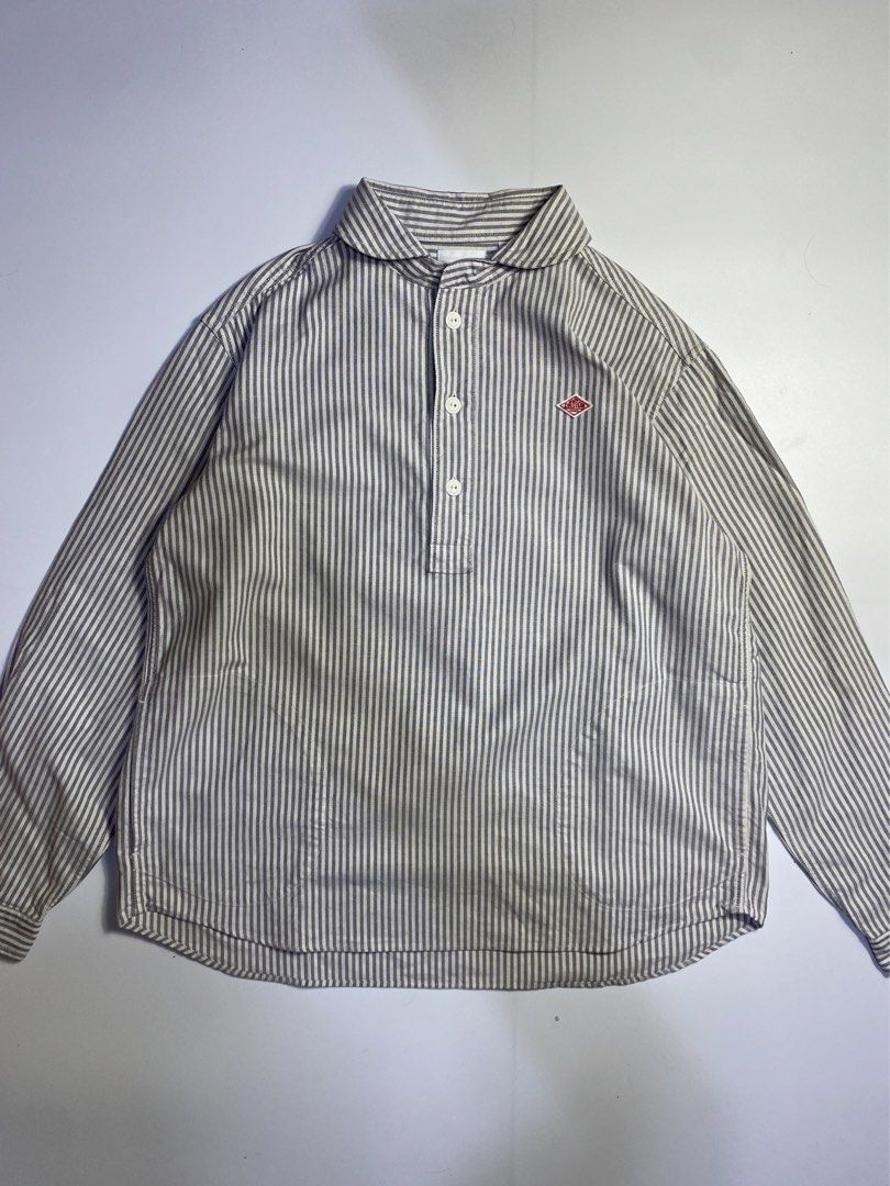 Danton Oxford round-collarr (Category: Tshirts & Polo Shirts ) located in Manila. Submitted by streetw1se.ph (Listing ID 1469206571, Image 1). Description: Danton Oxford Width:21 Length:24-25.5 longback Shoulder:17 Sleeve length:21 Hem:21.5 (Measured in inches) -No major flaws -Good condition .